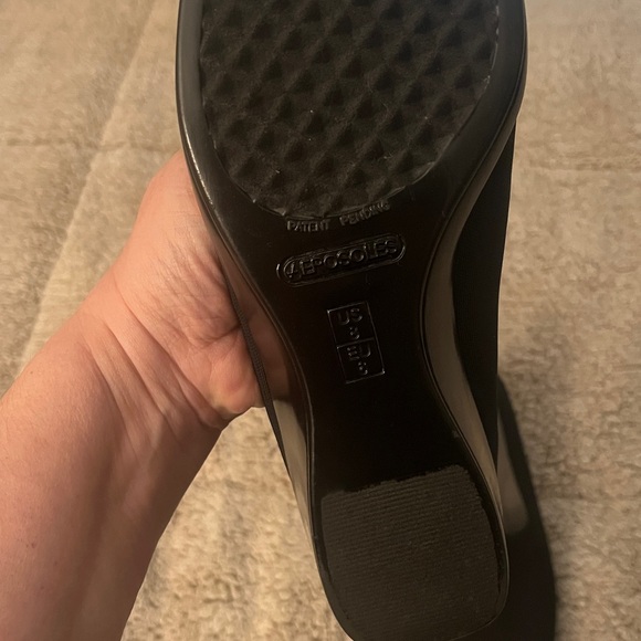 AEROSOLES Black Women's Wedge Shoes - Picture 7 of 8